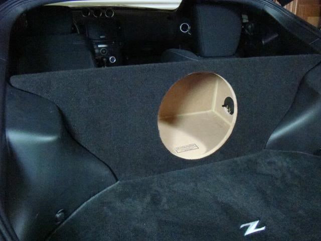 Nissan 370z Single 12" Subwoofer Box W/ COLORED Z LOGO