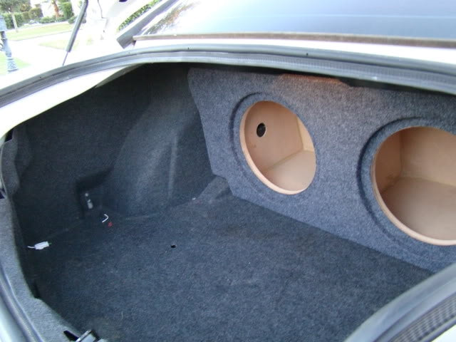 Chrysler 300 2005-2010 Single / Dual Subwoofer Box W/Recessed Holes (version 2)