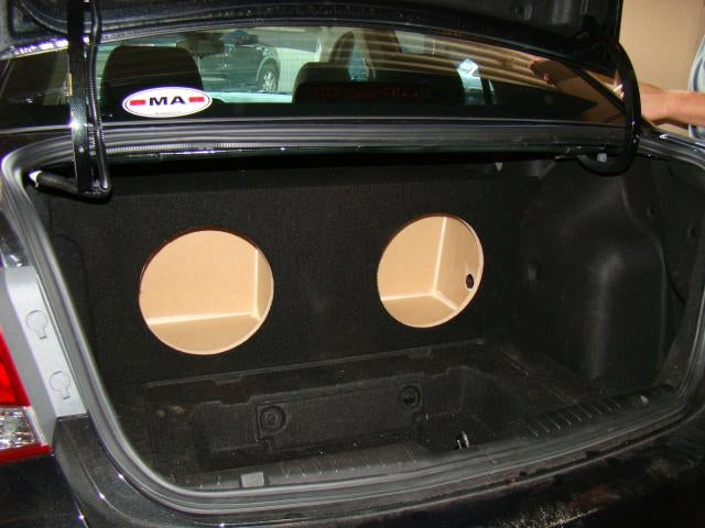 Chevrolet Cruze 2011-2015 Single / Dual Subwoofer Box