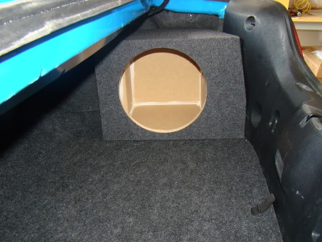 Ford Mustang CONVERTIBLE 2005-2014 Single Corner Mount Subwoofer Box